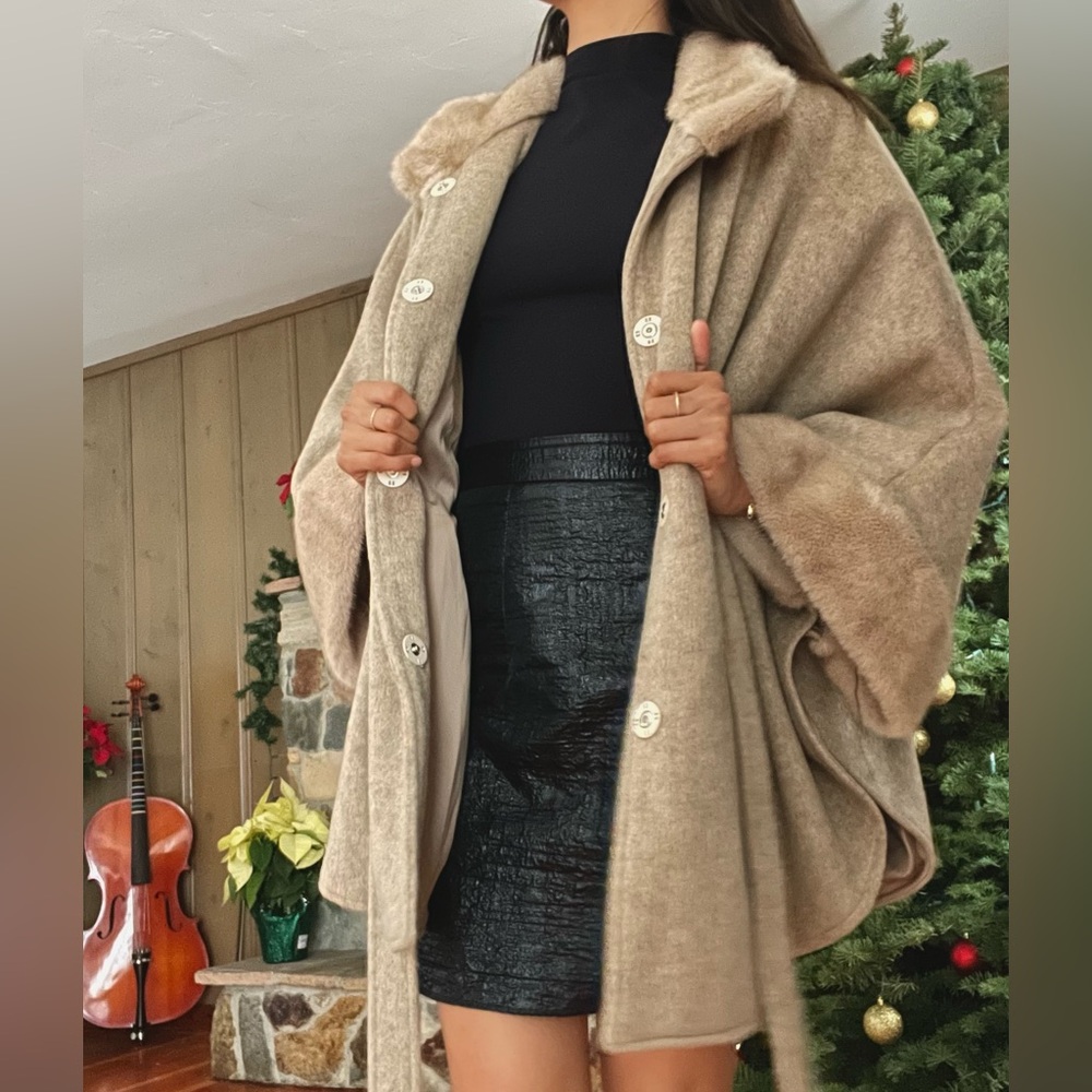 NWT Luxurious PENNY LANE Wool Coat Faux Fur Trim - Picture 3 of 14
